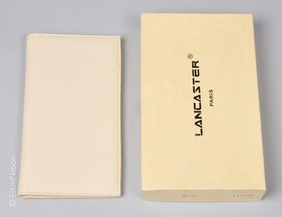 LANCASTER
PORTEFEUILLE porte cartes en cuir...
