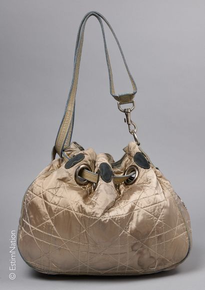 CHRISTIAN DIOR PAR JOHN GALLIANO (2007)
BAG...
