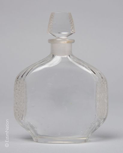 FONTANIS 
Baccarat crystal bottle of stylized...