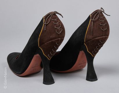 ALAIA
PAIRE D'ESCARPINS à talons bobine en...