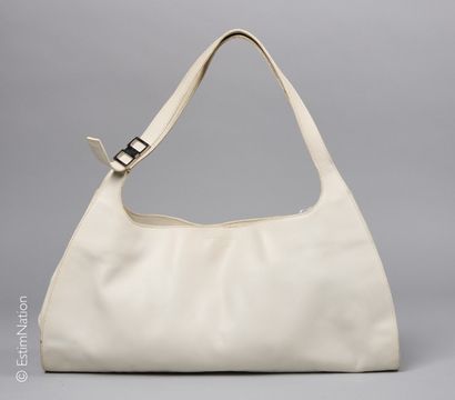 GUCCI VINTAGE
SAC en box blanc, deux anses...