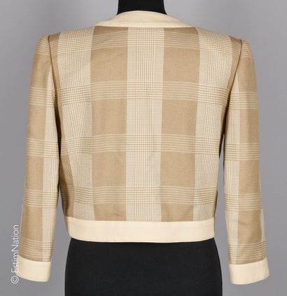 COURREGES CIRCA 1980
SHORT JACKET in wool...