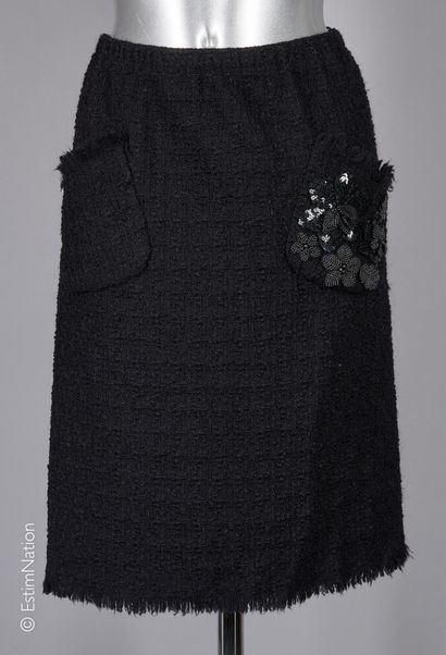 MOSCHINO CHEAP AND CHIC
Skirt in black wool...