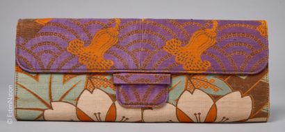 HANAE MORI VINTAGE
LARGE POCHETTE brodée...