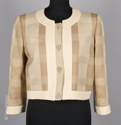 COURREGES CIRCA 1980
SHORT JACKET in wool...