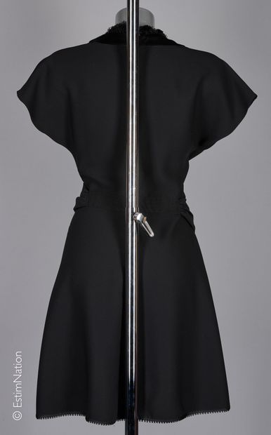 CARVEN
ROBE en polyester et acétate noir,...