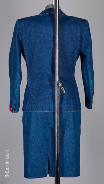 YVES SAINT LAURENT VARIATION CIRCA 1990
ENSEMBLE...