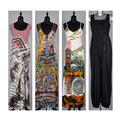 SAVE THE QUEEN
TROIS ROBES en jersey viscose...