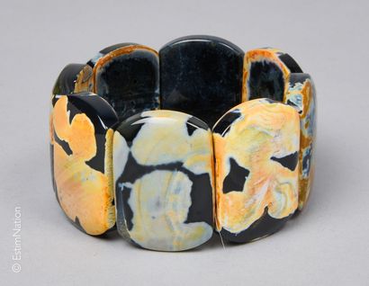 Bracelet extensible composé d'importantes...