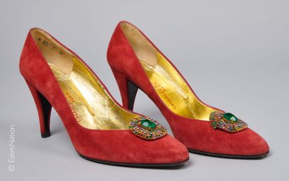 CHARLES JOURDAN CIRCA 1985
PAIR OF Sienna...