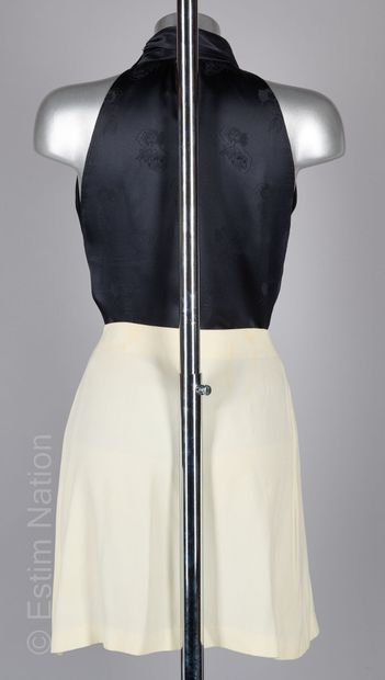 UNGARO SOLO DONNA, RYTMO DI PERLA
TOP à encolure...