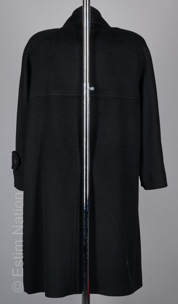 HERMES (MANQUE GRIFFE)
MANTEAU en cachemire...