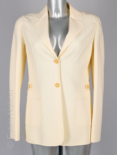 CELINE FINITION MAIN
VESTE en drap de laine...