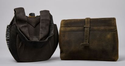 ANONYME CIRCA 1940/50
DEUX SACS en renne...