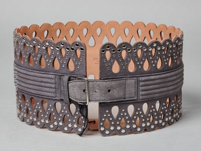 ALAIA (COLLECTION COUTURE FALL 2011)
CEINTURON...