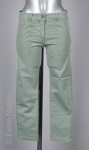 JOHANNA
TROIS PANTALONS en coton façon denim...