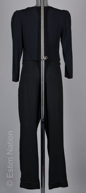 SONIA RYKIEL
CORSAGE en crêpe noire, rehaussée...