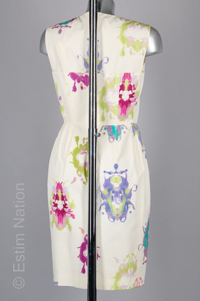 YVES SAINT LAURENT PAR STEFANO PILATI (2008)
ROBE...
