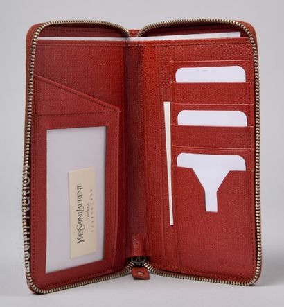 YVES SAINT LAURENT
PORTEFEUILLE compagnon...