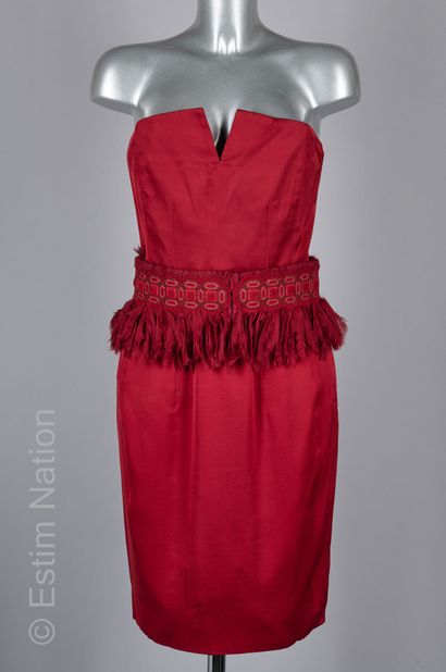 YVES SAINT LAURENT PAR STEFANO PILATI (2008)
ROBE...