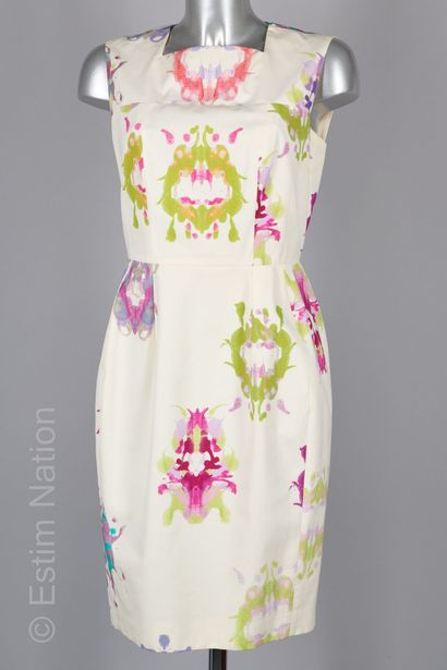 YVES SAINT LAURENT PAR STEFANO PILATI (2008)
ROBE...