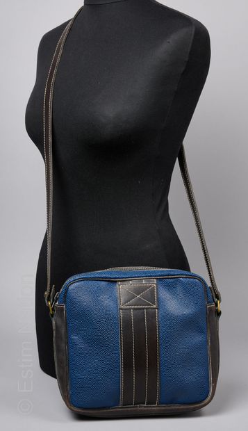 JEAN CHARLES DE CASTELBAJAC
SAC en cuir noir...