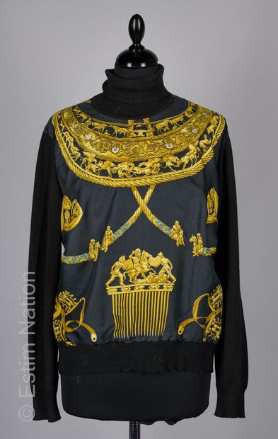 HERMES (MANQUE GRIFFE)
PULL en tricot de...