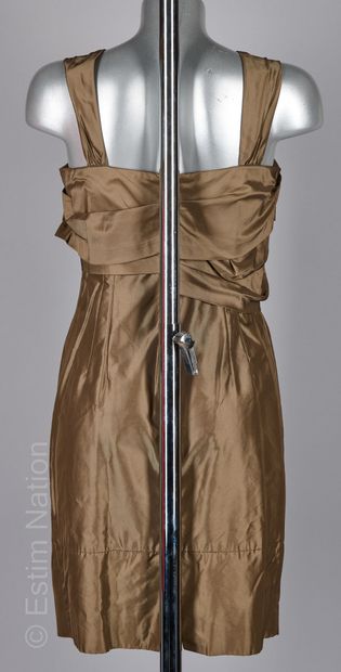 NATAN EDOUARD VERMEULEN
ROBE modèle 