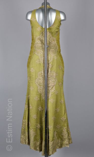 ANONYME CIRCA 1960
ROBE en polyester vert...