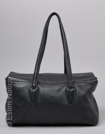 MAX MARA
SAC en buffle noir, poche zippée...