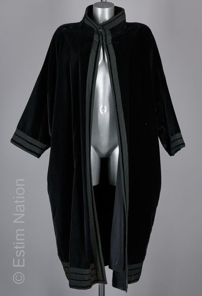 ANONYME
MANTEAU 