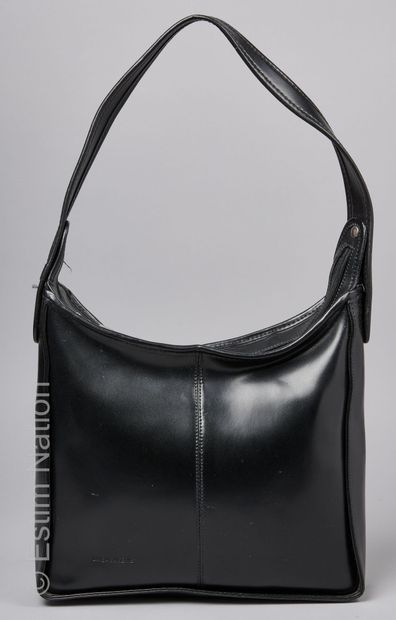 LA BAGAGERIE
DEUX SACS noirs en cuir : le...