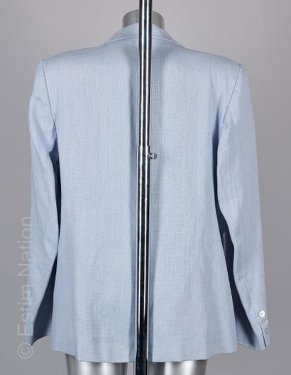 GIVENCHY NOUVELLE BOUTIQUE
VESTE en lin bleu...