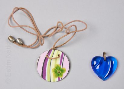 BERNARDAUD, BACCARAT
PENDENTIF double face...