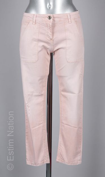 JOHANNA
TROIS PANTALONS en coton façon denim...