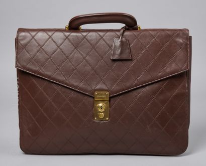 CHANEL CIRCA 1986/88
SERVIETTE en agneau...