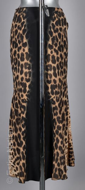 JUST CAVALLI
JUPE en soie noire imprimée...