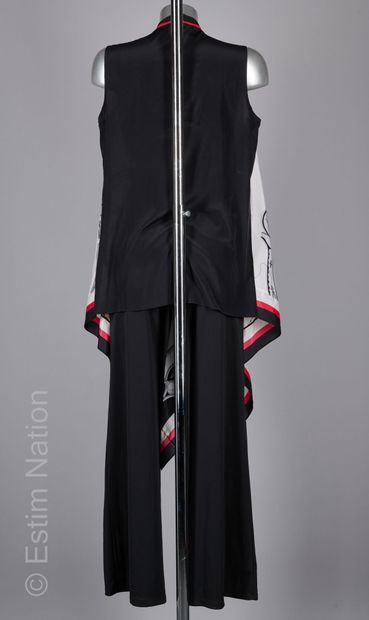 DKNY, FAUST
TUNIQUE foulard en soie imprimée...