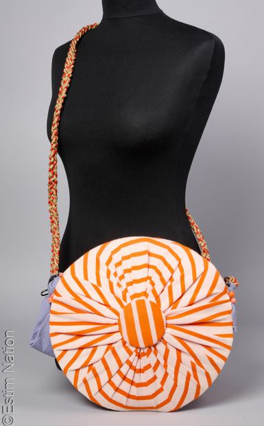 LUNE PARIS COUTURE
Cocarde-inspired circular...