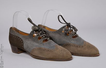HERMES VINTAGE
PAIR OF GHILLIES in blue,...