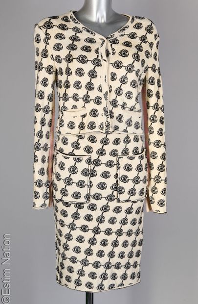 SONIA RYKIEL
SET in thick viscose and stretch...