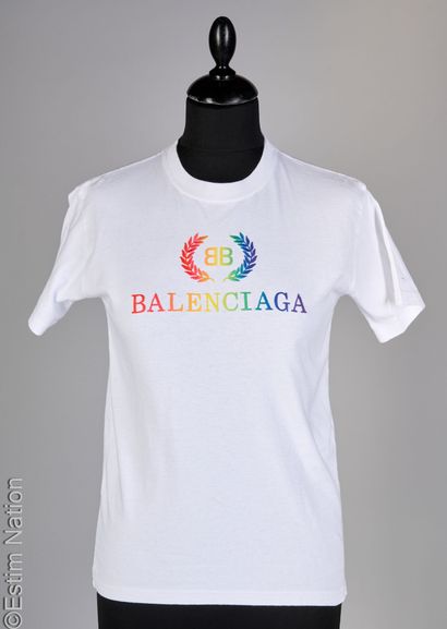 BALENCIAGA (2018/2019)
White cotton TEE SHIRT...
