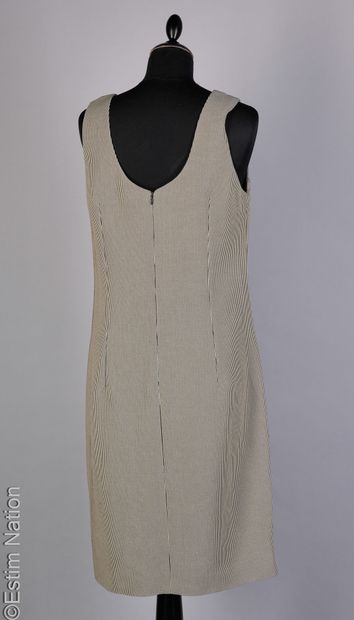 HERMES PARIS VINTAGE
ROBE en rayonne et polyester...