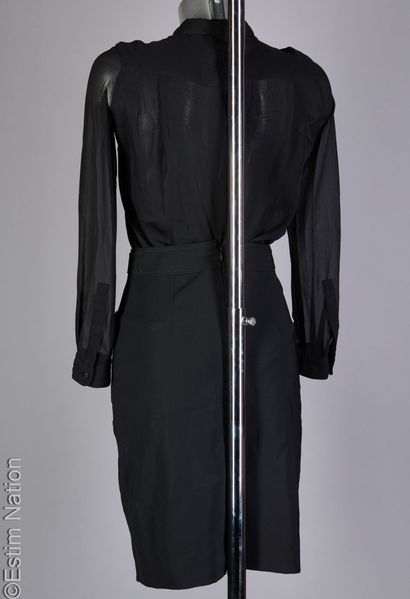 BUI DE BARBARA BUI, THE KOOPLES
JUPE en crêpe...