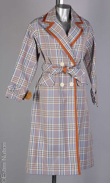 EXQUISE
TRENCH COAT en polyester façonné...