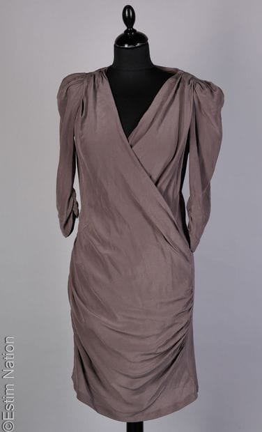 MAJE, BA&SH, THE KOOPLES
ROBE croisée en...