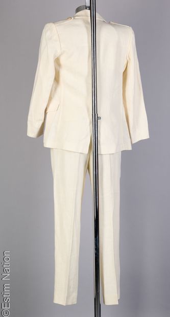 YVES SAINT LAURENT VARIATION
Linen three-piece...