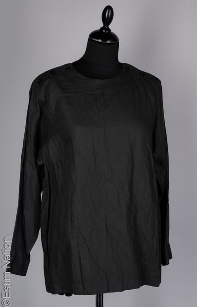 GUY LAROCHE (MANQUE GRIFFE), ANONYME
TUNIQUE...