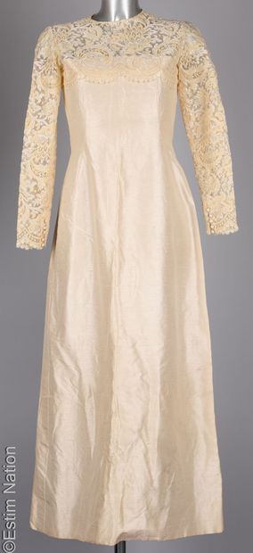 J. P. CARON BOUTIQUE VINTAGE
WEDDING DRESS...