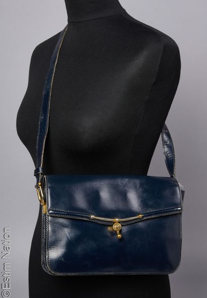 ANONYME CIRCA 1970
DEUX SACS à deux soufflets...